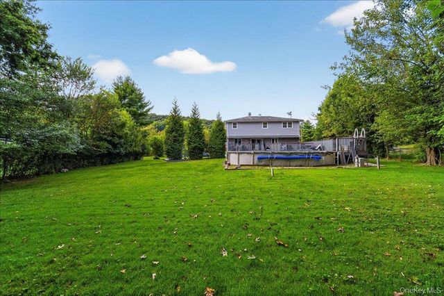 11 Merriewold Lane N, Monroe, NY 10950