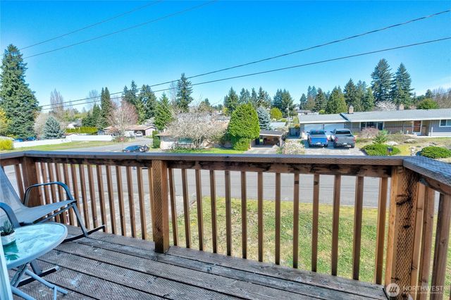 513 Harrington Avenue NE, Renton, WA 98056