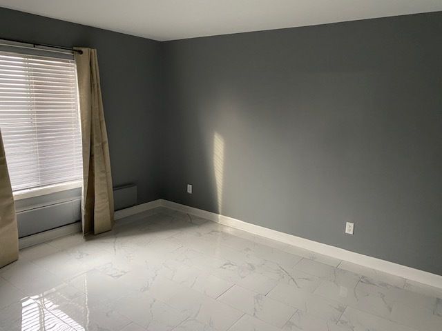 703 GARDEN Circle 3, Streamwood, IL 60107