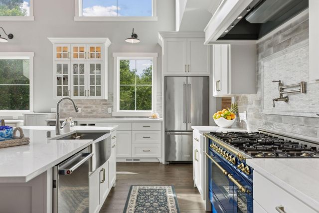 6311 Montee Drive, Eden Prairie, MN 55344