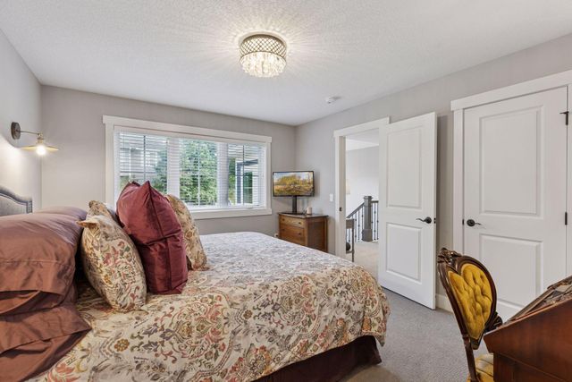 6311 Montee Drive, Eden Prairie, MN 55344