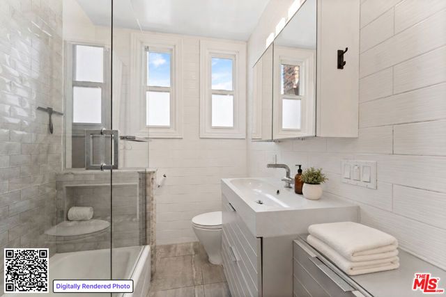 5245 San Vicente Avenue, Los Angeles, CA 90019