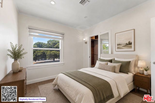 5245 San Vicente Avenue, Los Angeles, CA 90019