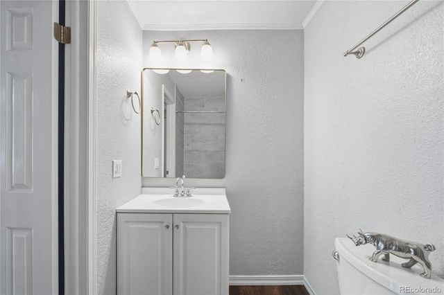 857 S Van Gordon Court A204, Lakewood, CO 80228