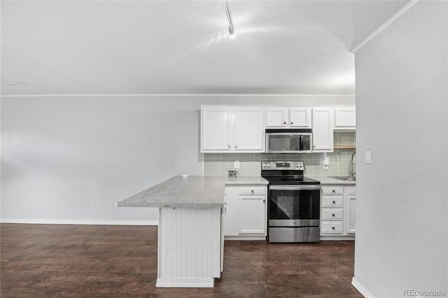857 S Van Gordon Court A204, Lakewood, CO 80228