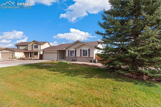 565 Camrose Court, Colorado Springs, CO 80911