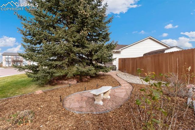 565 Camrose Court, Colorado Springs, CO 80911