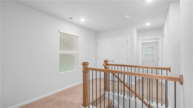 371 Lanier Circle, Woodstock, GA 30189