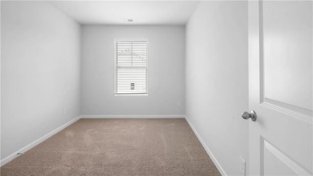 371 Lanier Circle, Woodstock, GA 30189