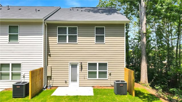 371 Lanier Circle, Woodstock, GA 30189