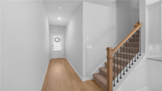 371 Lanier Circle, Woodstock, GA 30189