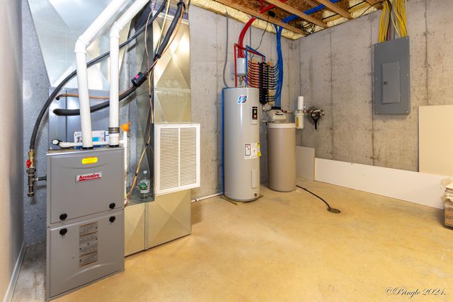 5773 County Road 1370, West Plains, MO 65775