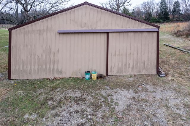 5773 County Road 1370, West Plains, MO 65775