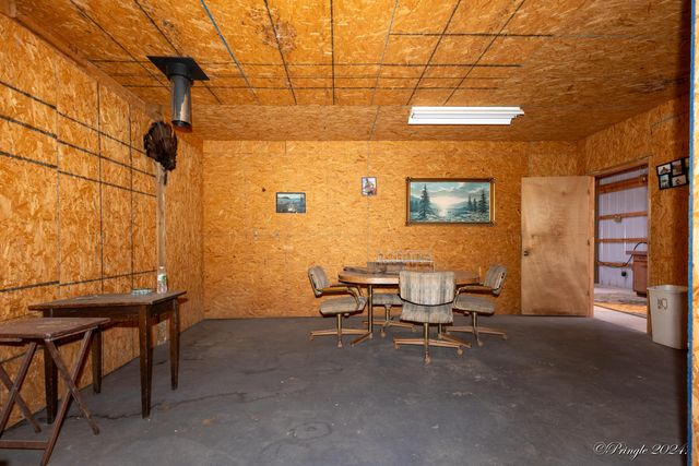 5773 County Road 1370, West Plains, MO 65775