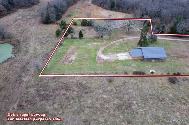 5773 County Road 1370, West Plains, MO 65775