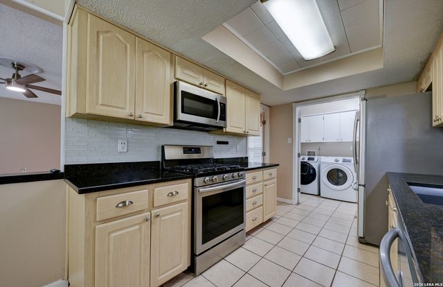 2701 Burning Ridge, San Antonio, TX 78247