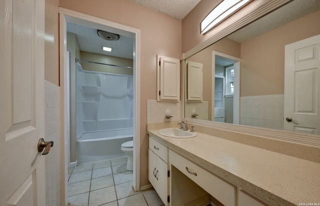 2701 Burning Ridge, San Antonio, TX 78247