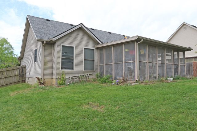 164 Buckingham Lane, Winchester, KY 40391