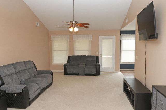164 Buckingham Lane, Winchester, KY 40391