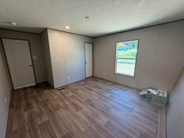 110 W Cedar Grove Road, Irvine, KY 40336