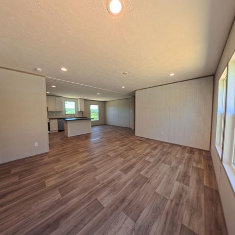 110 W Cedar Grove Road, Irvine, KY 40336