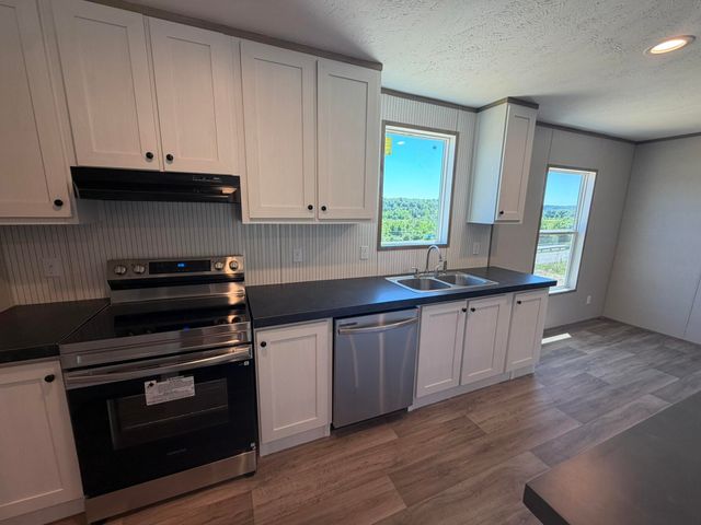 110 W Cedar Grove Road, Irvine, KY 40336