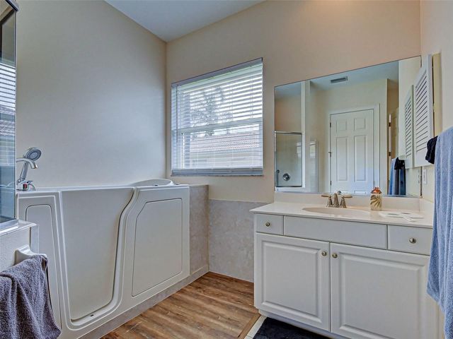 5017 BELLA TERRA DRIVE, Venice, FL 34293