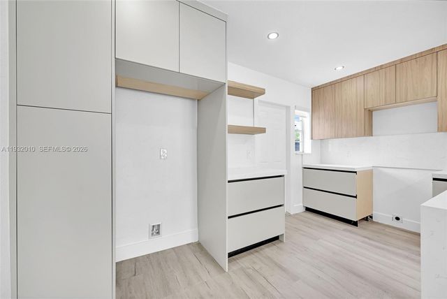 12621 NW 22nd Ct, Miami, FL 33167