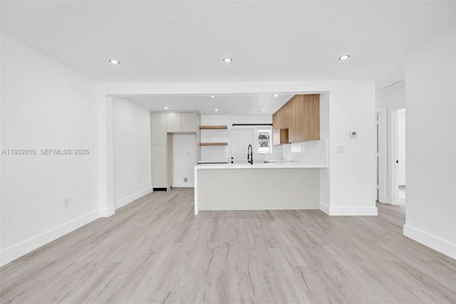 12621 NW 22nd Ct, Miami, FL 33167