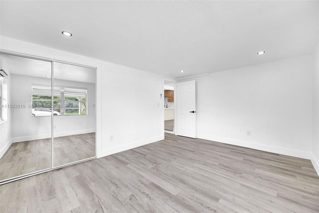 12621 NW 22nd Ct, Miami, FL 33167