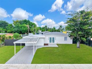 12621 NW 22nd Ct, Miami, FL 33167