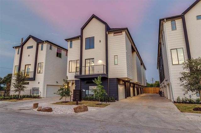 3308 Birmingham Avenue 9, Dallas, TX 75210
