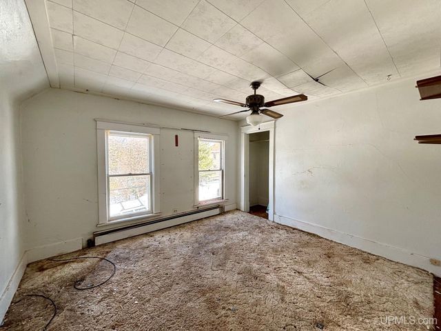 258 Hill Street, Ishpeming, MI 49849