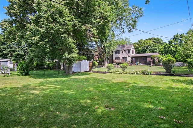 60 Longcroft Road, Irondequoit, NY 14609