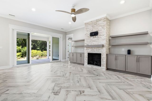 818 Morrall Dr., North Myrtle Beach, SC 29582