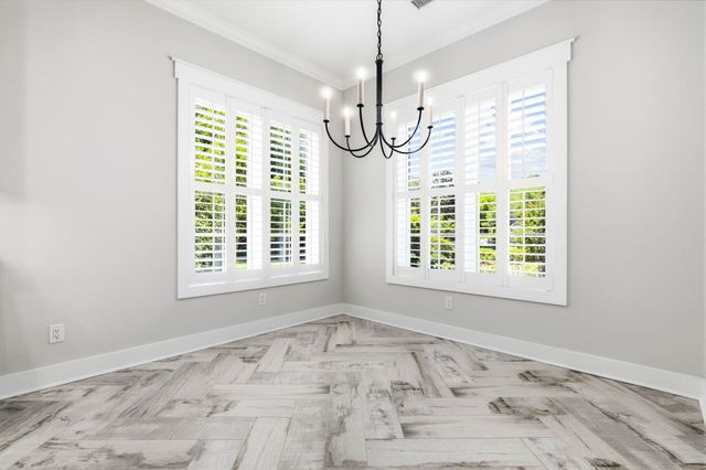 818 Morrall Dr., North Myrtle Beach, SC 29582