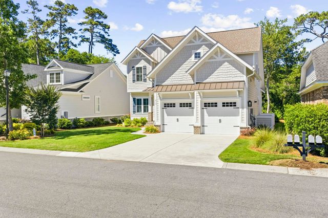 818 Morrall Dr., North Myrtle Beach, SC 29582