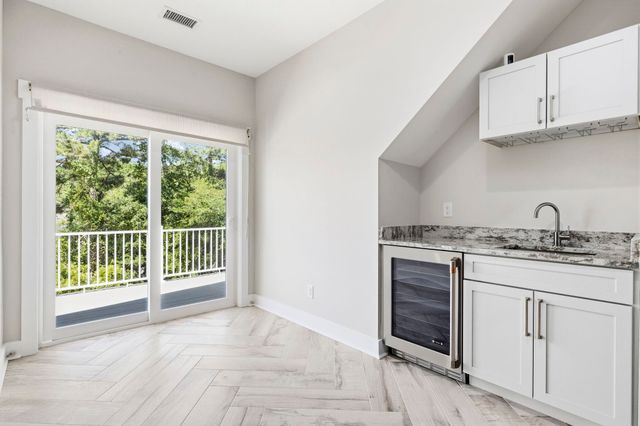 818 Morrall Dr., North Myrtle Beach, SC 29582