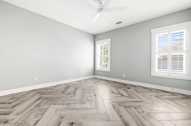 818 Morrall Dr., North Myrtle Beach, SC 29582