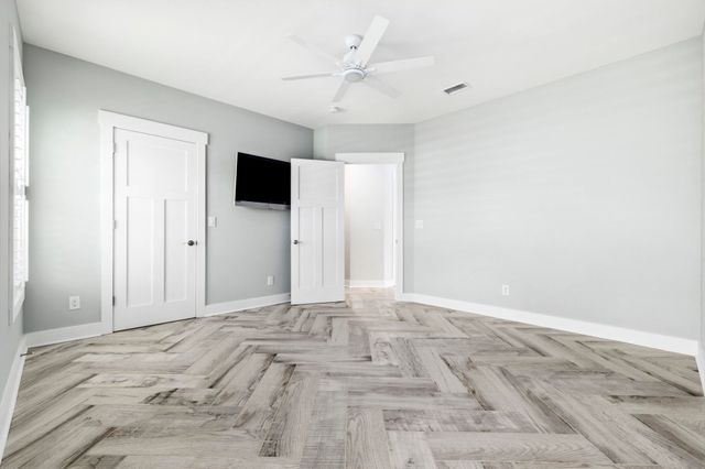 818 Morrall Dr., North Myrtle Beach, SC 29582