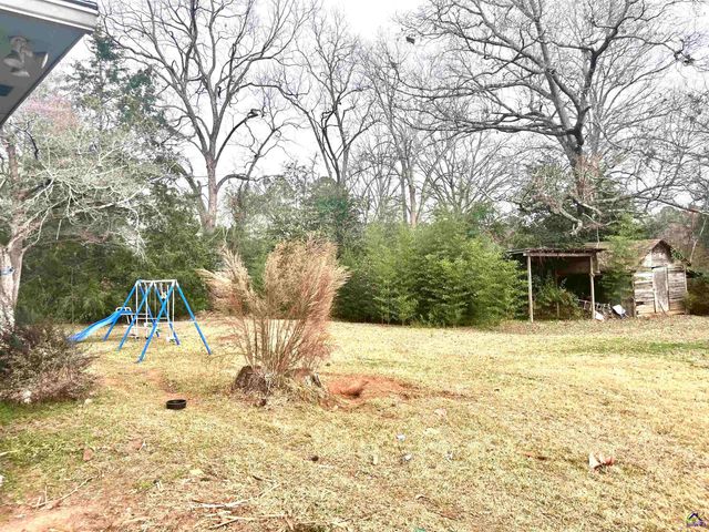 290 W Valley Drive, Fort Valley, GA 31030