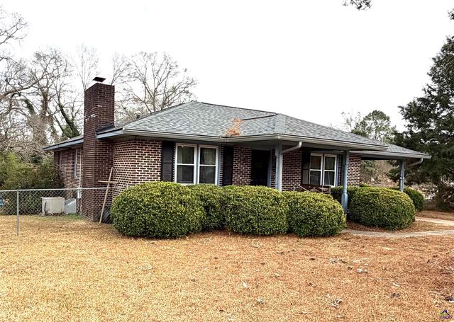 290 W Valley Drive, Fort Valley, GA 31030