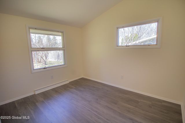 20 Knadler Drive, Colonie, NY 12110