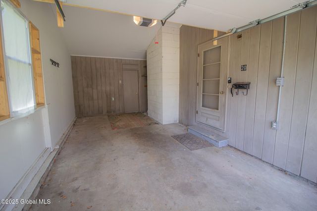 20 Knadler Drive, Colonie, NY 12110