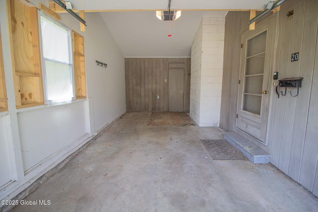 20 Knadler Drive, Colonie, NY 12110