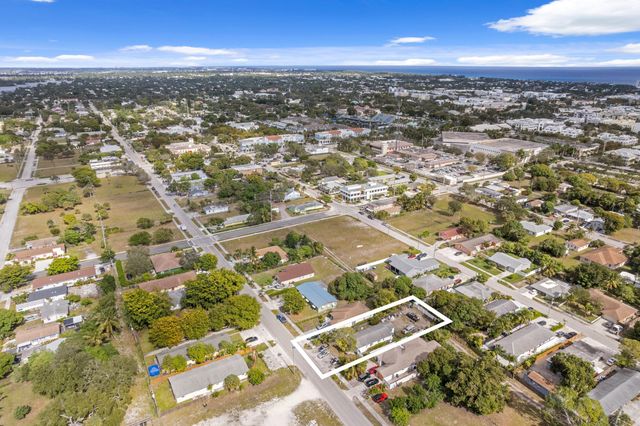 129 SW 6th Avenue, Delray Beach, FL 33444