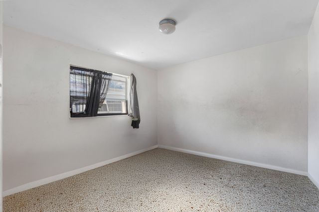 129 SW 6th Avenue, Delray Beach, FL 33444