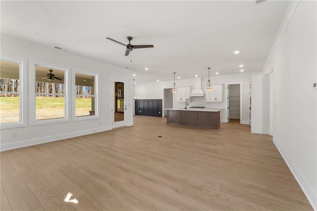 208 Knollwood Bend, Canton, GA 30115