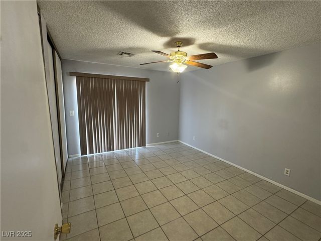 427 La Jolla Drive, Henderson, NV 89015