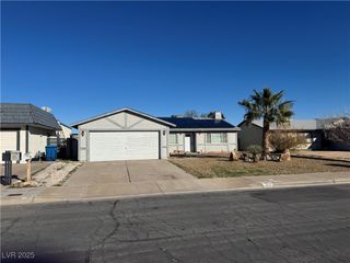 427 La Jolla Drive, Henderson, NV 89015